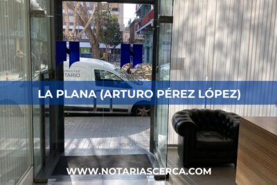 Notaría La Plana (Arturo Pérez López) (Badalona)